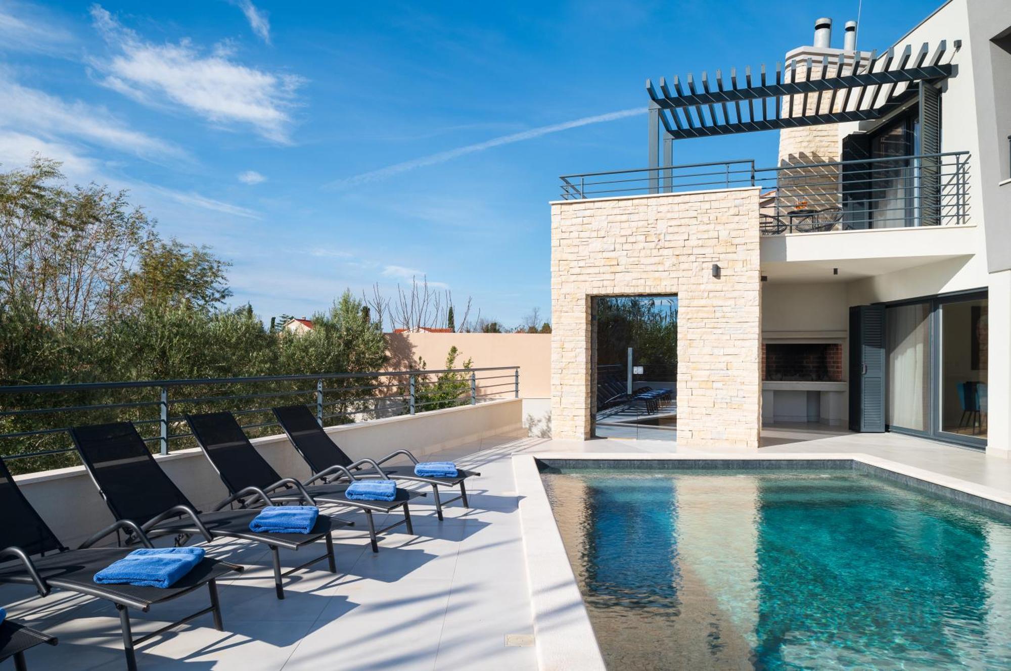 Villa Roca With Heated Pool And Sauna Privlaka  Eksteriør billede