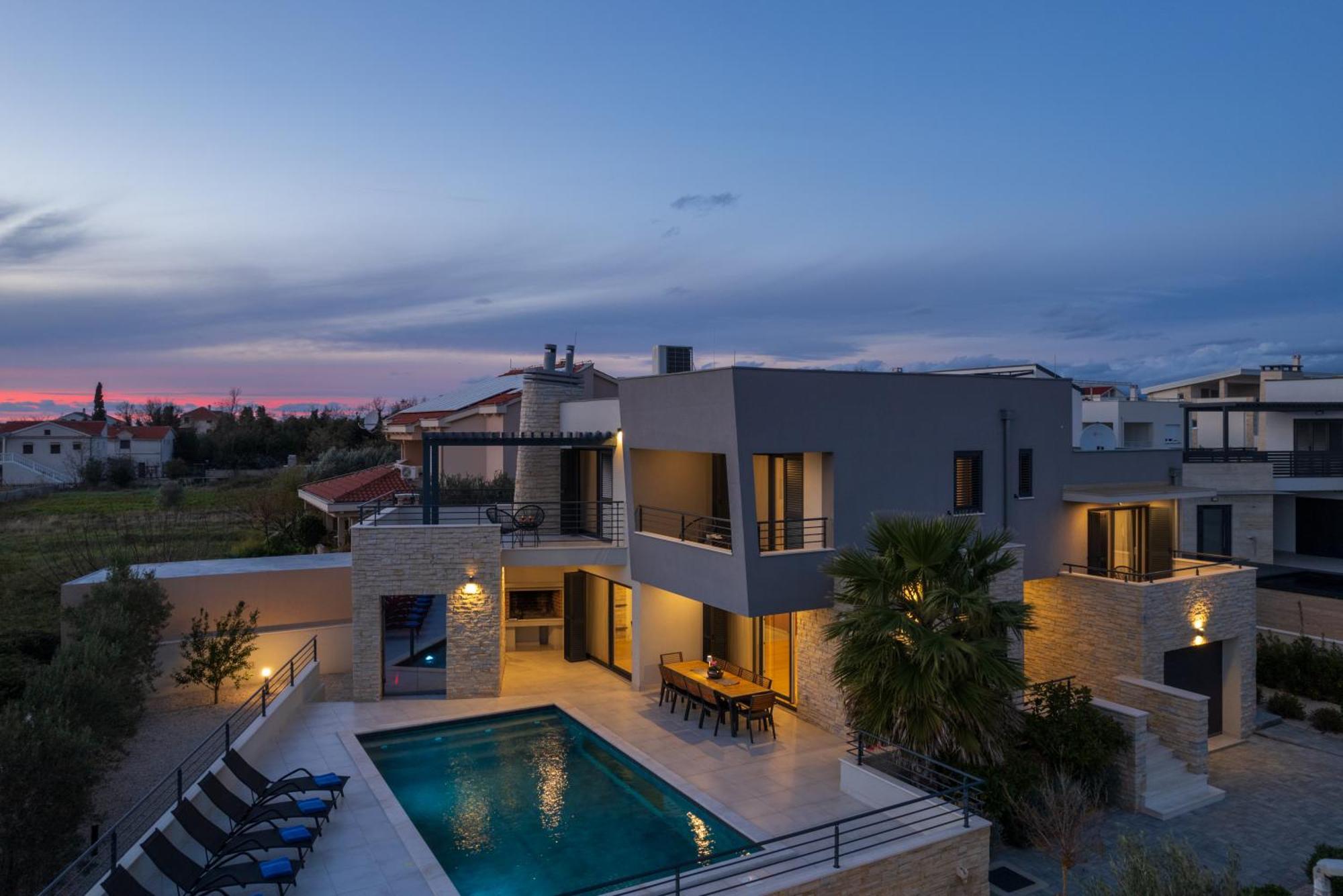 Villa Roca With Heated Pool And Sauna Privlaka  Eksteriør billede